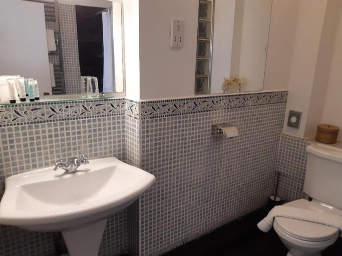Bathroom 4, The Conigre, Wiltshire