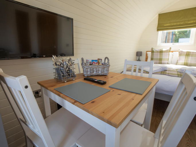 Others 2, Weedingshall Lodges, Falkirk