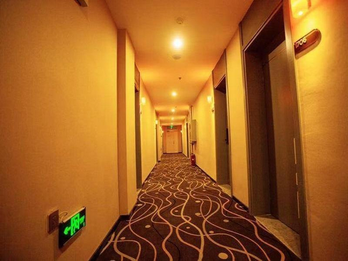 Others 4, 7 Days Premium Anshan Railway Passenger Terminal Pedestrian Street, Anshan