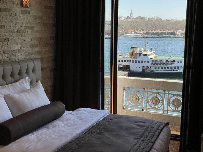 Others 3, Weingart Seaside Hotel, Beyoğlu