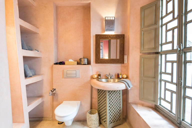 Bathroom 2, Riad Hissan, Marrakech