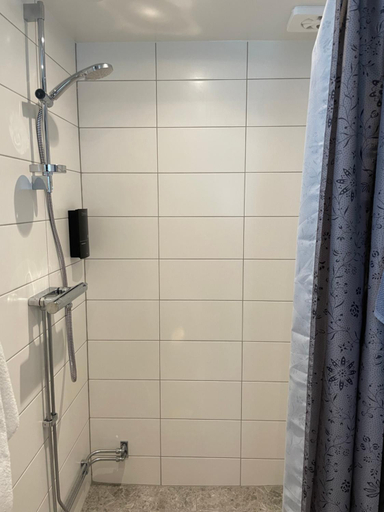 Bathroom 3, Rosenfors Herrgard B&B, Borgholm