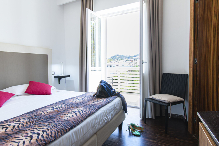 Bedroom 3, Marina 10 boutique&design hotel, Napoli