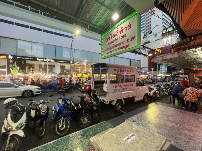 Food & Drinks, Variety winner hostel, Hat Yai