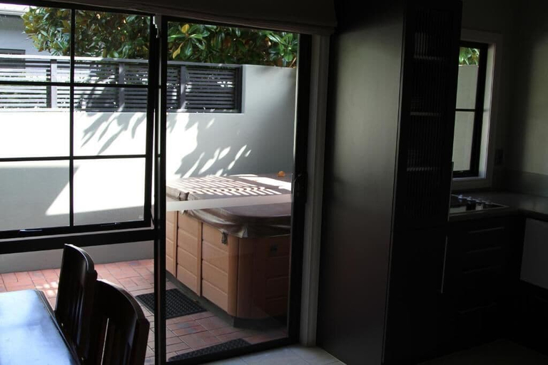 Bedroom 3, Quantum Lodge Motor Inn, Hamilton
