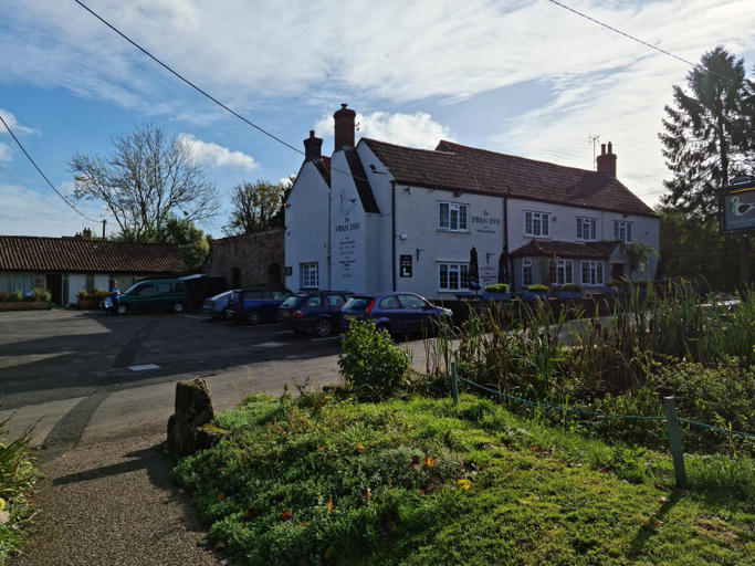 Exterior & Views 2, The Swan Inn, Somerset