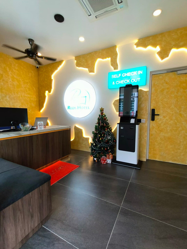 Others 5, Red's Hotel, Bintulu