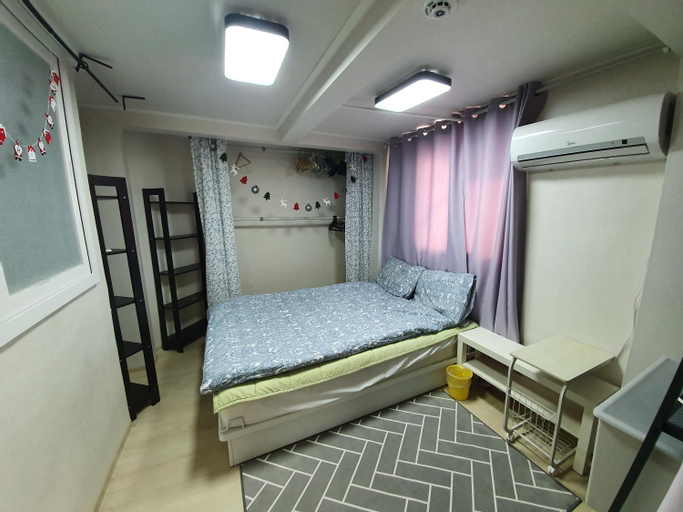 Bedroom 8