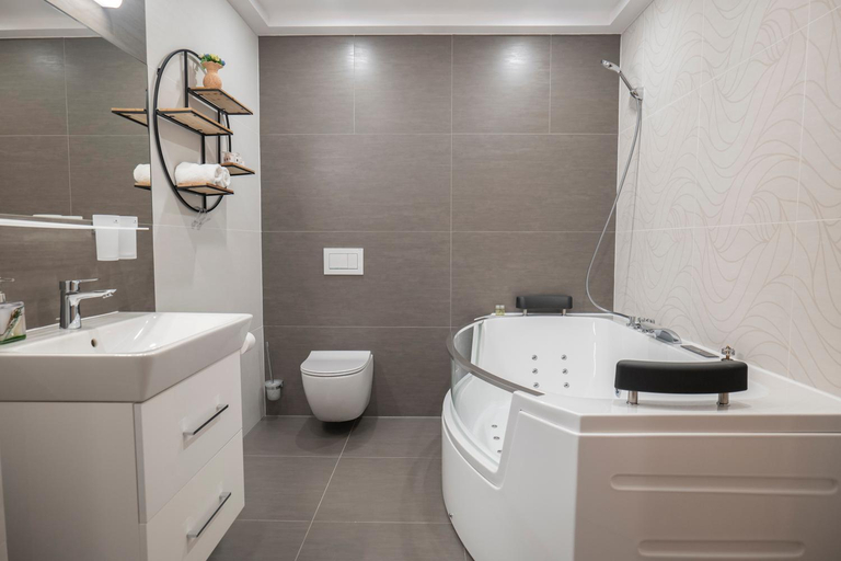 Bathroom 3, Harmony Resort Javorník, Praha - východ