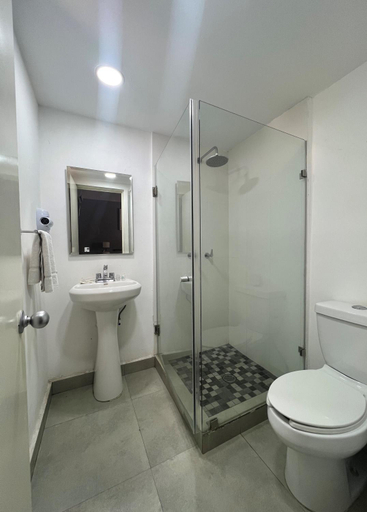Bathroom, Hotel Nuve Gomez Palacio, Torreón