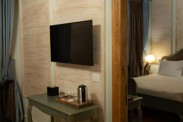 Bedroom 2, Tresor Art Boutique Hotel, Korçës