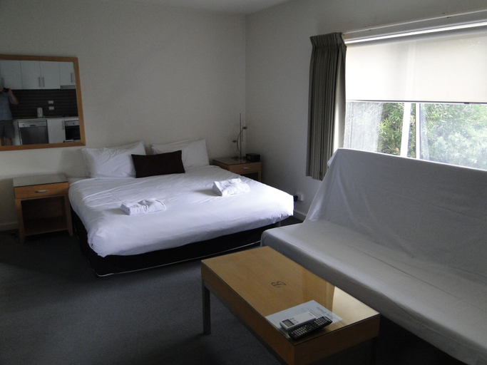 Bedroom 2, Brighton Serviced Apartments, Melbourne