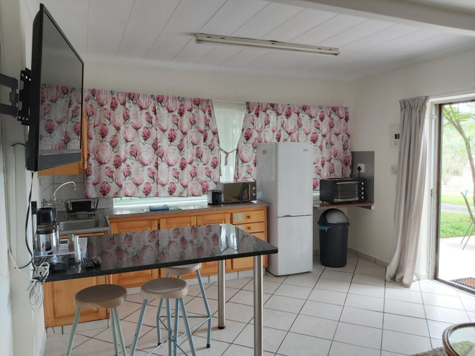 Others 5, Rockview Lodge, Ehlanzeni