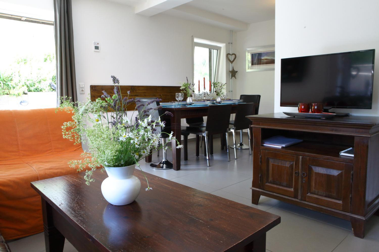 Dining Room 8