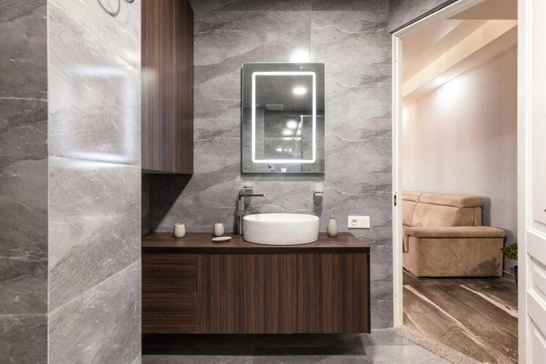 Bathroom 3, Veli group Apartment in Old City, Tskaltubo