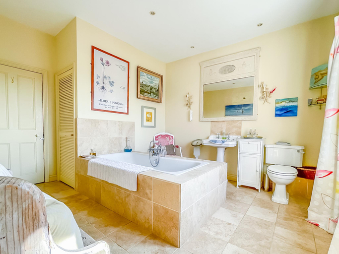Bathroom 3, The Clock Tower, Northamptonshire