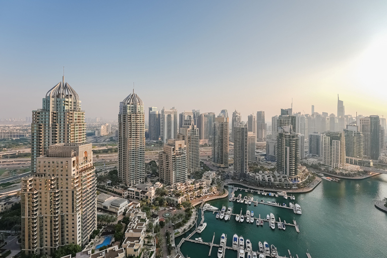 Balcony view 4, Luxe Living - Spacious 2BR - Marina Gate, Dubai