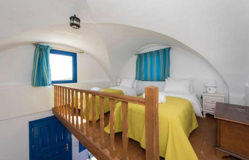 Bedroom 3, Santorini Traditional Suites, South Aegean