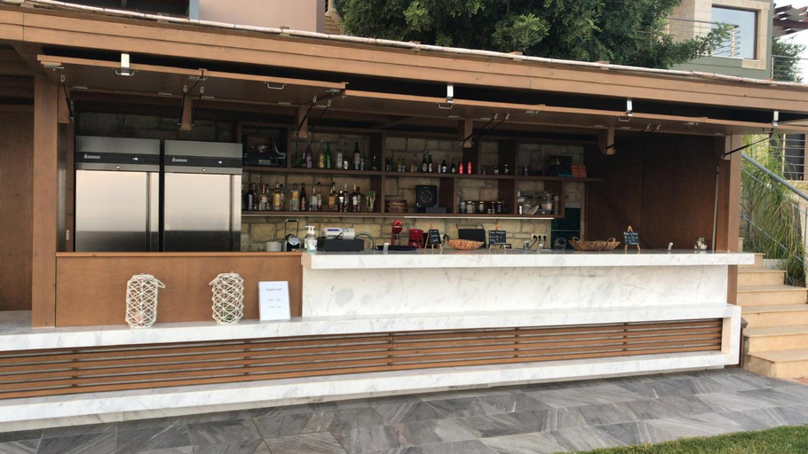 Food & Drinks 5, Portela Apartments, Crete
