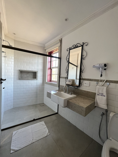 Bathroom 4, Pousada Tiradentes, Tiradentes