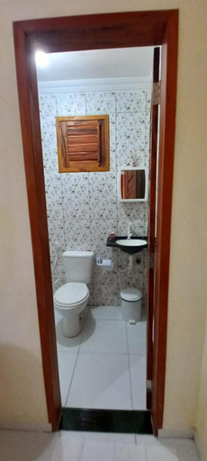 Bathroom 3, Suite das flores em Guajiru, Trairi