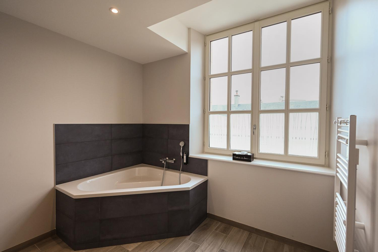 Bathroom 12
