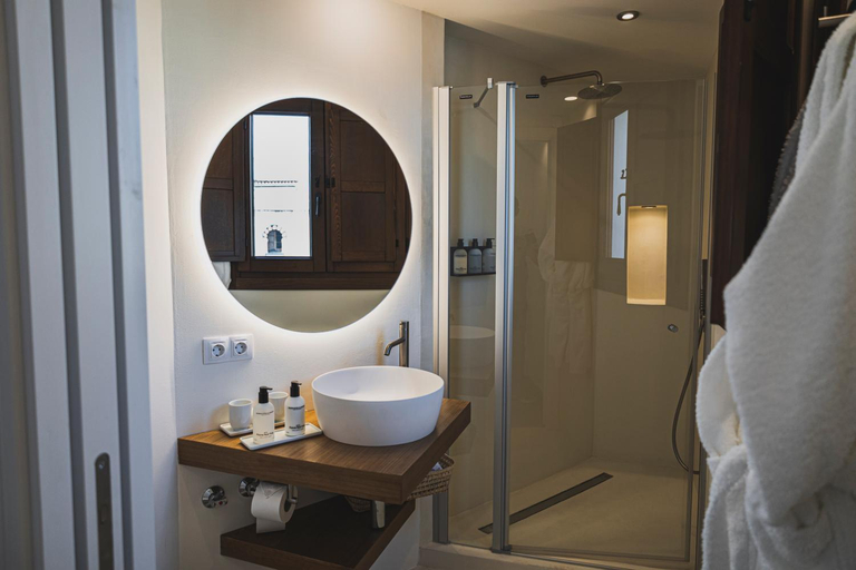 Bathroom 4, La Ermita Suites -Unico Hotel Monumento de Cordoba, Córdoba