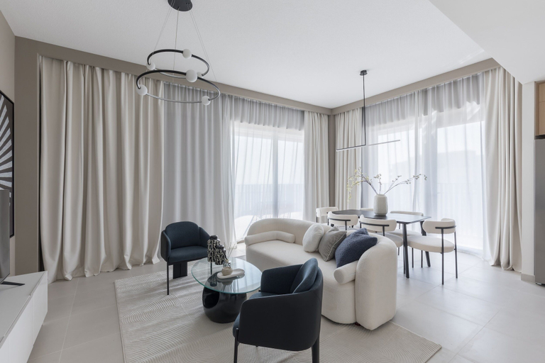 Room 3, Creek Beach Roomy 3BR with terrace, Dubai