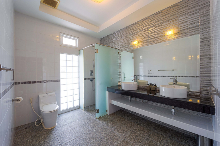 Bathroom 2, Luxurious 5-Bed Private Pool Villa - PV6, Hua Hin
