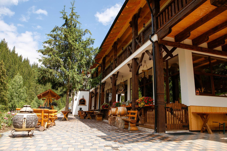 Food & Drinks 2, Casa Baciu Colacu, Fundu Moldovei