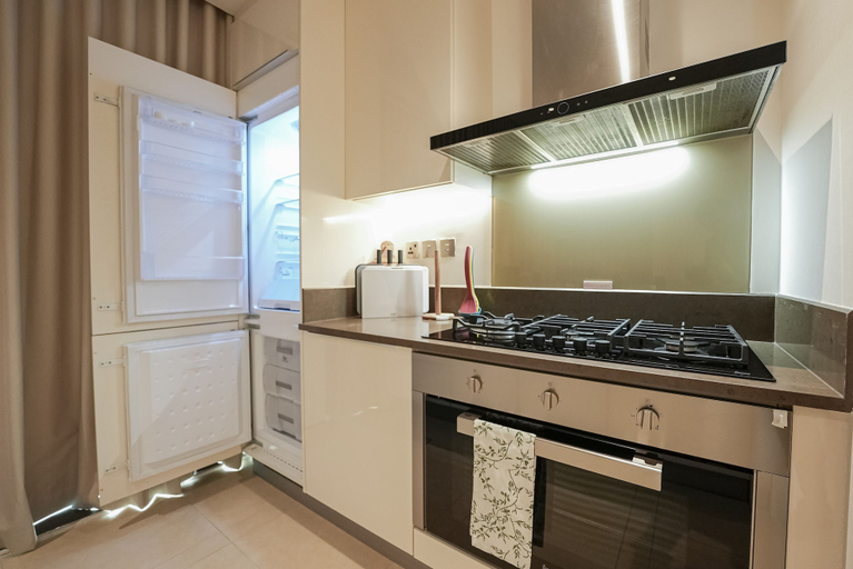 Private kitchen 5, Luxe Living - Spacious 2BR - Marina Gate, Dubai