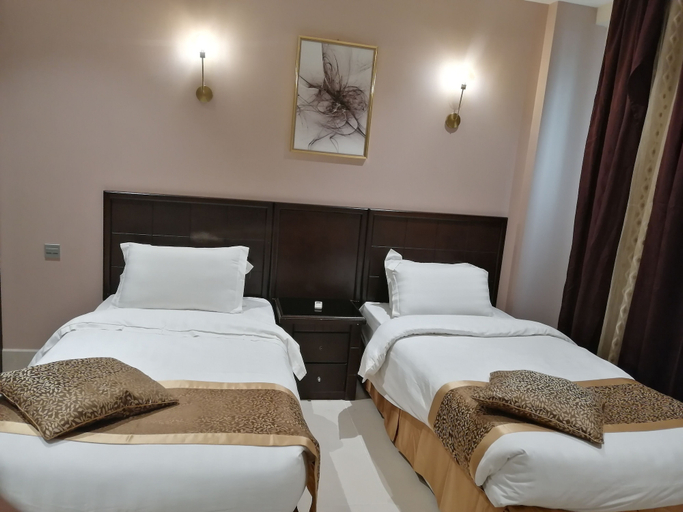 Bedroom 2, Rahhal Hotel Suites, Yanbu