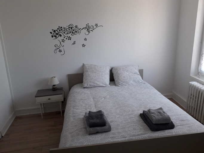 Bedroom 5, Le Corto, Vienne
