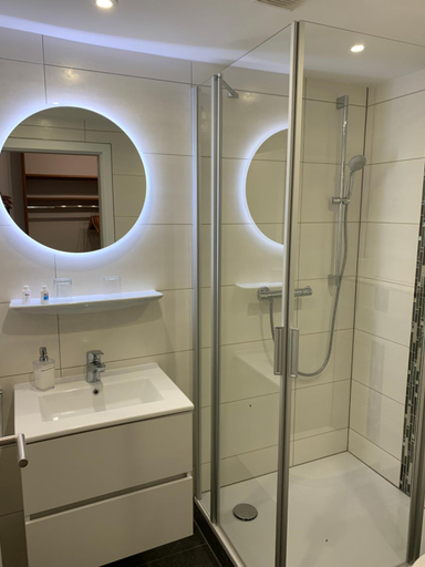 Bathroom 3, Hotel Garni Maaß, Rhein-Lahn-Kreis