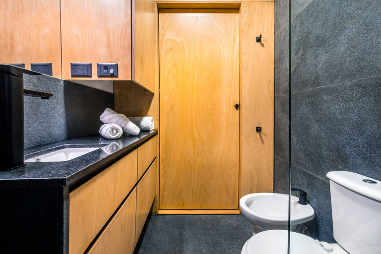 Bathroom 5, Deluxe Apartments in Palermo - by BueRentals, Distrito Federal