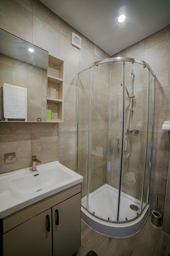 Bathroom, Space Place, Rakhivs'kyi