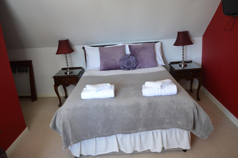 Bedroom 2, Bennachie Lodge Hotel, Aberdeenshire