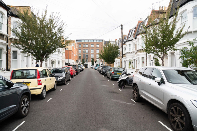 Others 5, Traditional Fulham Home Close to the River Thames by Underthedoormat, London