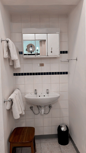 Bathroom 4, Casa Blanca Boutique Hotel Pension, Windhoek West