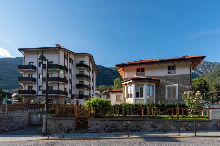 Others 5, Residence Saint-Vincent, Aosta