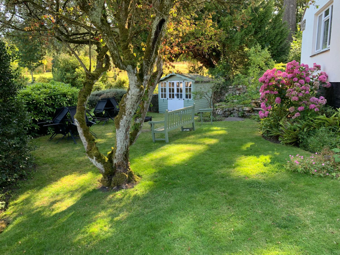 Others 3, Wingmore, Wiltshire