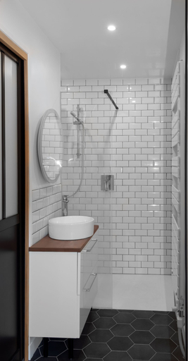 Bathroom 3, Le Clocher de la Duchesse, Yvelines