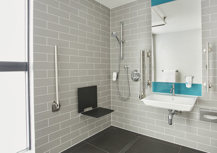Bathroom 5, Holiday Inn Express HEILBRONN, Heilbronn