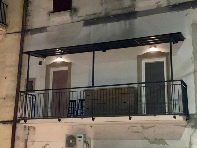 Others 4, Rebel Suite love, Bari
