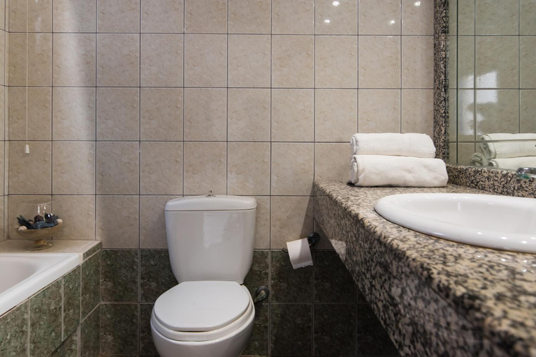 Bathroom 3, Ilios Malia by Checkin, Crete