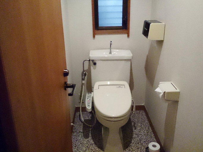 Bathroom 4, Nippon Ryokan Ito Onsen Yokikan, Itō