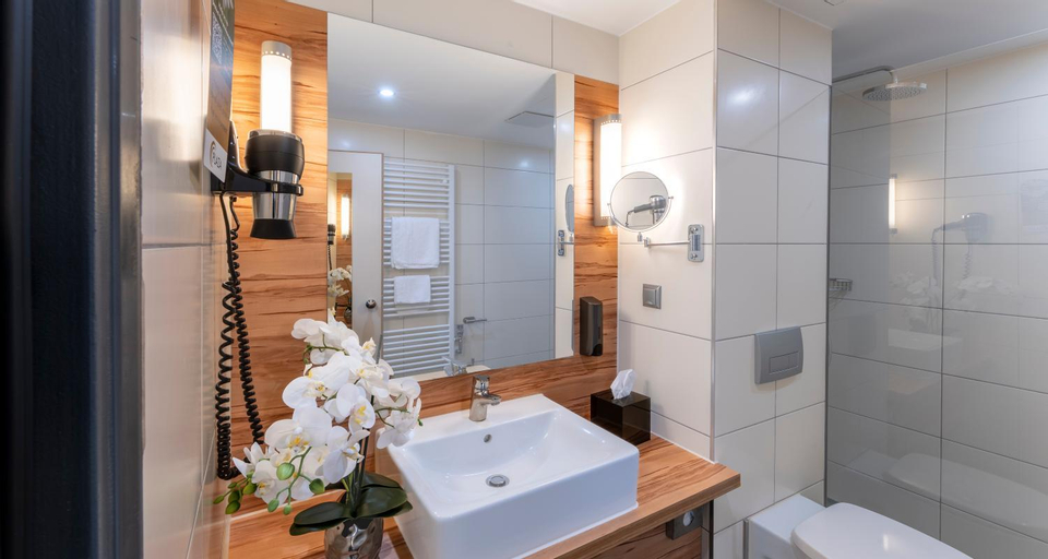 Bathroom 5