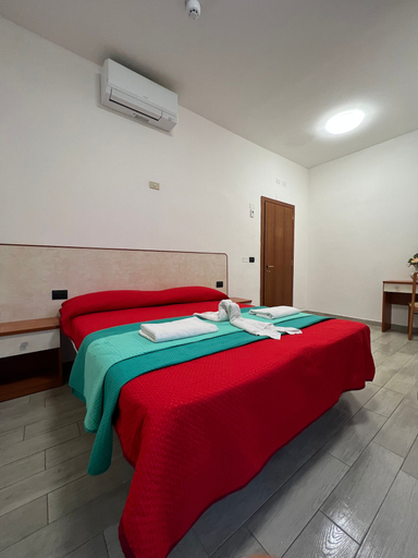 Bedroom 4, Hotel Mirò Rimini, Rimini
