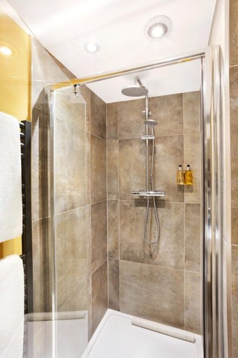 Bathroom 3, Shoulder of Mutton Inn, North Yorkshire