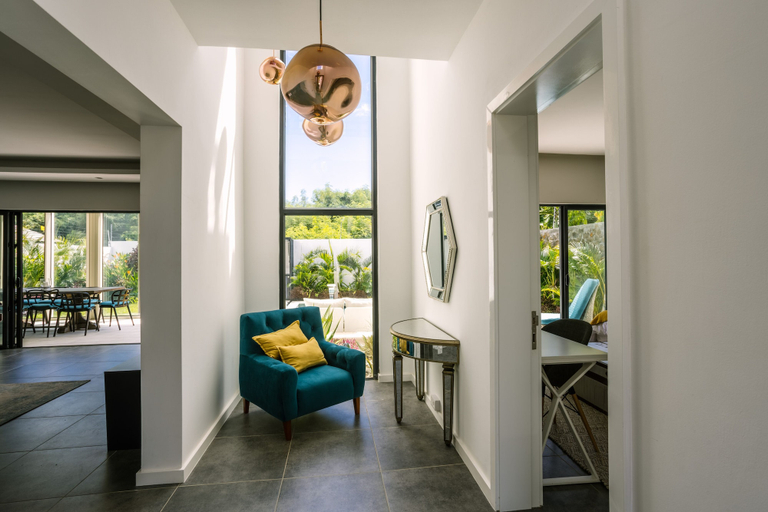 Others 5, Pearl Villa